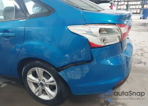 2014 Ford Focus Se z USA, uszkodzony, nr VIN 1FADP3F2XEL197195